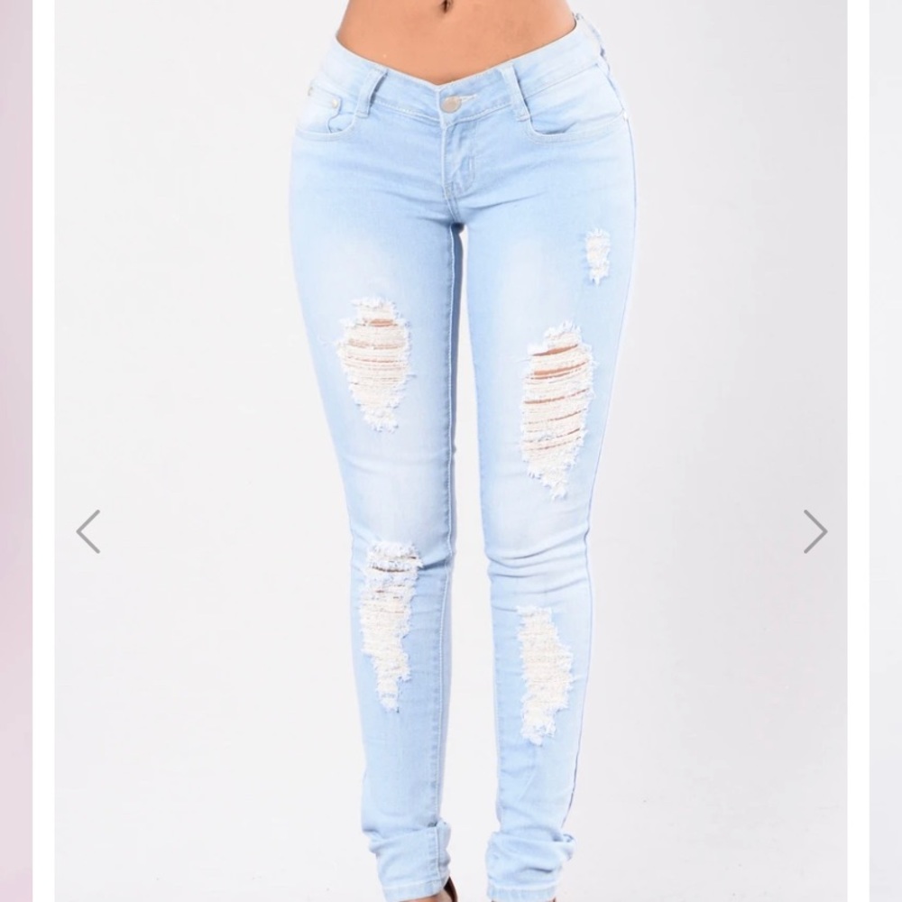 Fashion Nova Jean light wash